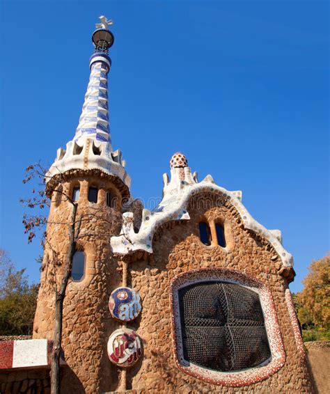 Get a closer look at the modernist structure and take your time exploring with this exclusive ticket. Barcelona-Park Guell Lebkuchen-Haus Von Gaudi Stockfoto ...