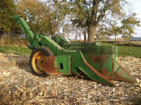 1954 Jd 60 With Jd 237 Corn Picker 2013 10 30 Tractor Shed