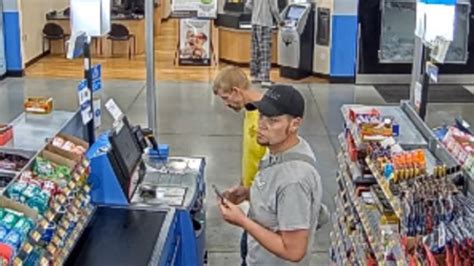 Huntsville Police Looking For Walmart Shoplifters