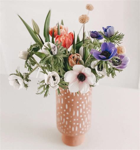 Anemonen Und Tulpen Anemone Blumen Blumen Vase