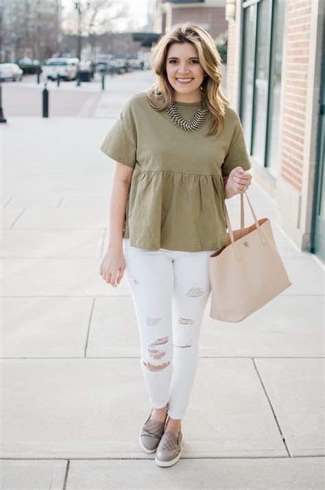 Spring Mom Style Spring Outfit Idea For Moms By Lauren M