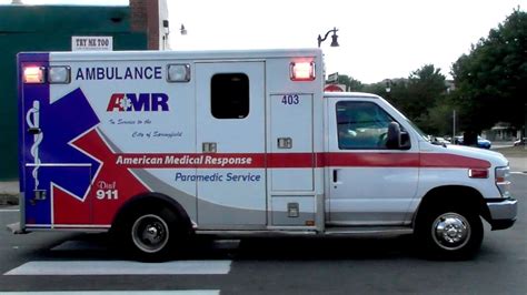 Alternate Yelp Siren Amr Ambulance 403 Responding In Springfield Ma