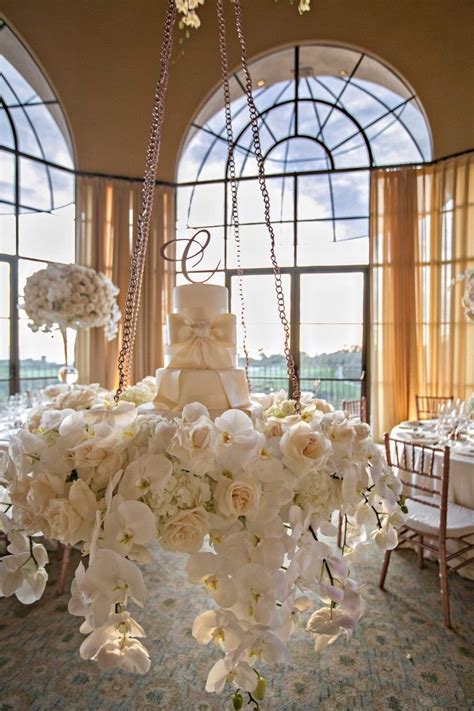 23 Beautiful Suspended Flowers For Decorations Weddingtopia Wedding
