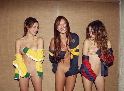 Three Happy Embarrassed Girls Porn Pic Daftsex Hd