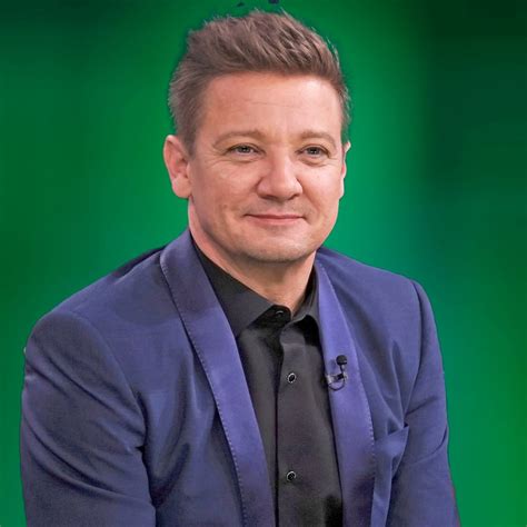 Avengers Actor Jeremy Renner Shares 1st Photo From Hospital Fans Wish