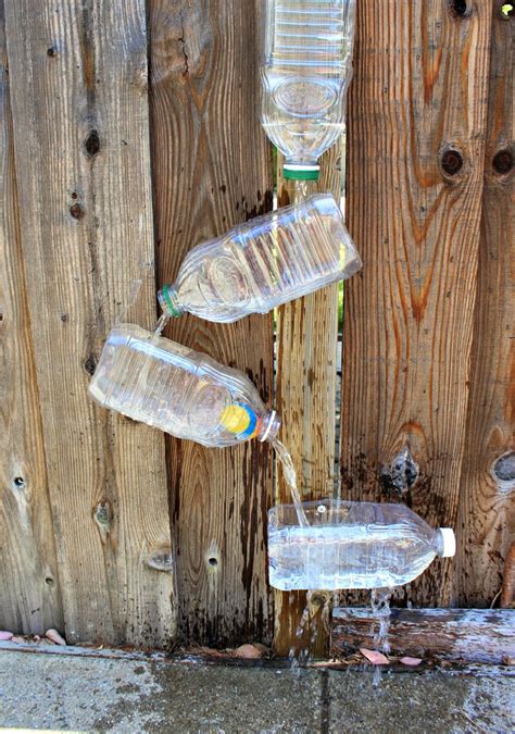 25 Ways To Repurpose Plastic Bottles Into Cute Home And Garden Accessories