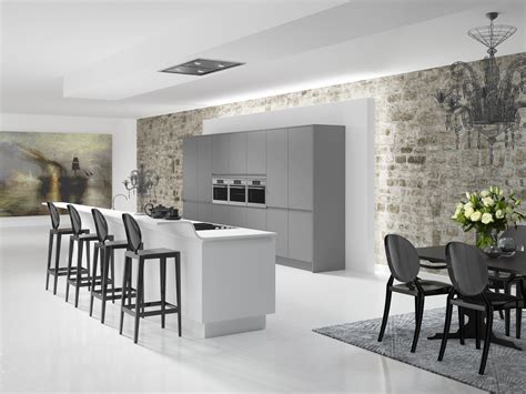 Our vast array of german kitchens feature customizable design solutions that offer roughly 2,000 color options, and a wide variety of finishes to choose from. Kitchens - New York - Gallery, Milano - Symphony Group UK