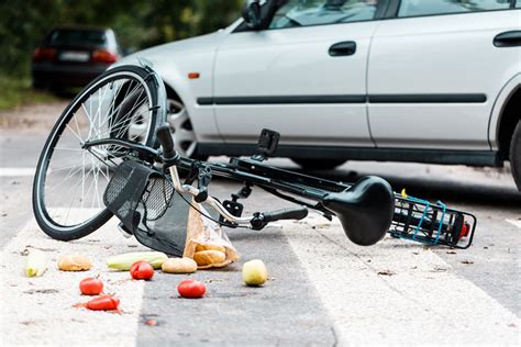 Why You Need A Los Angeles Injury Attorney On Bicycle Accidents