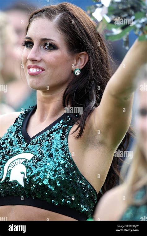 Michigan State Spartans Cheerleader Hi Res Stock Photography And Images