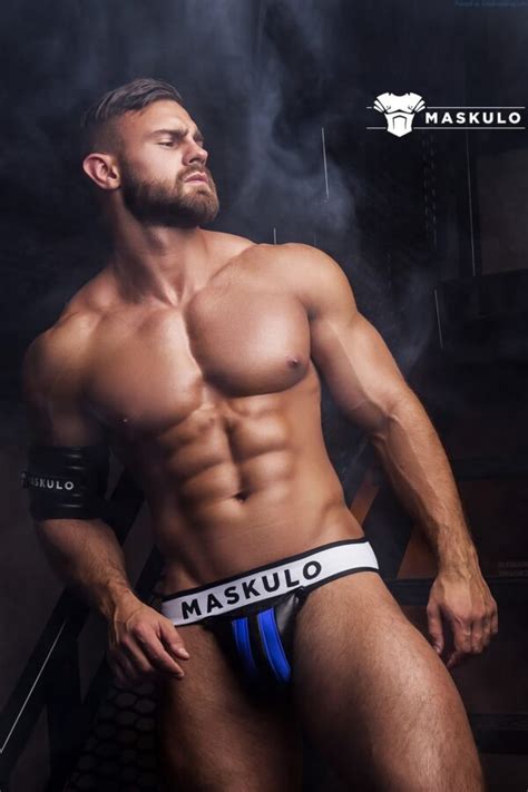 Gorgeous Muscled Hunk Kirill Dowidoff For Maskulo Nude Men Nude