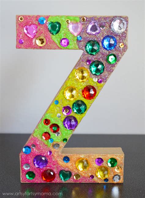 Have students match an alphabet letter to a picture that starts with that letter. Kids DIY Letter Decor | artsy-fartsy mama