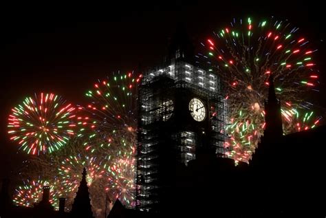 in-photos-fireworks-and-celebrations-around-the-world-ringing-in-new-year
