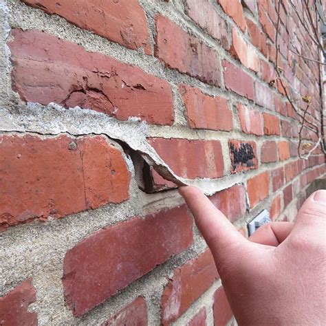 Should You Be Able To Lift Your Mortar Joints In A Brick Veneer Wall