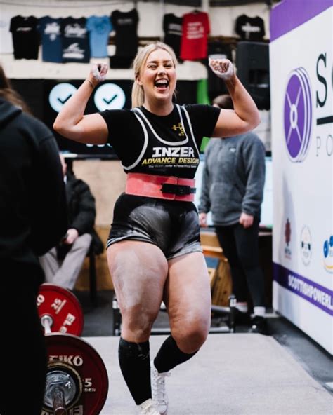 We Can Be Strong And Powerful Feminine And Beautiful Women And Weightlifting The Glasgow