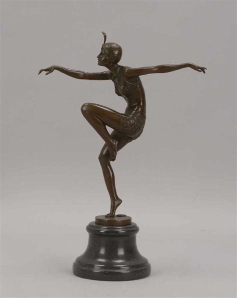 Bronzeskulptur Nach F Paris Art Déco Tänzerin In 2020 Bronzeskulptur Skulpturen Bronze