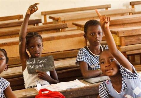La scolarisation des filles le combat pour le développement UNICEF