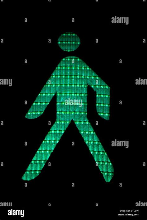 Traffic Light Pedestrian Walk Sign Hi Res Stock Photography And Images