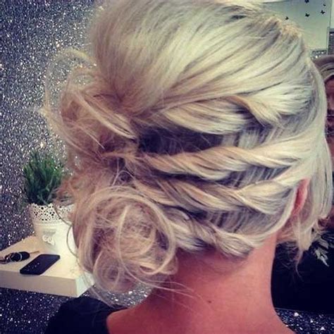 Messy Bun And Short Hair Updo For Prom Styles 7