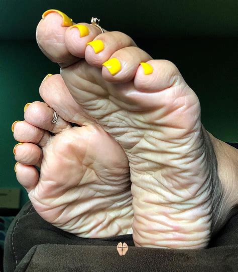 Blonde Shows Her Wrinkled Soles World Of Feet Pinterest Blondes Hot Sex Picture