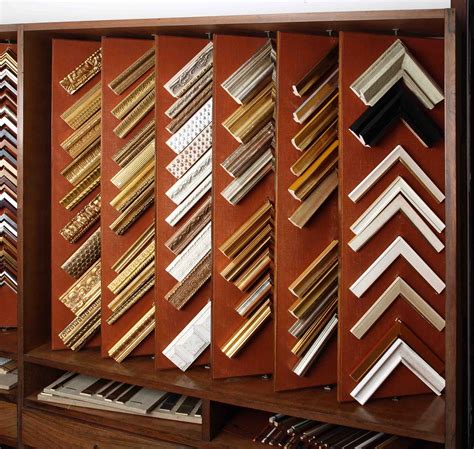 Piero pea spiega i plus del sistema natura rufus | aste in legno naturale per cornici. Galleria Fogliato - Cornici