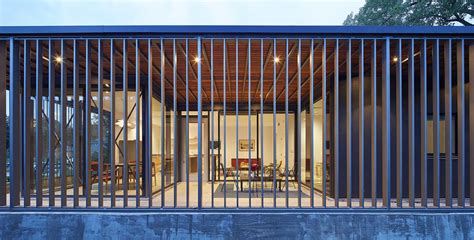Photo 17 Of 19 In 9 Best Homes With Interesting Screened Facades Dwell