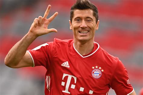 Bayern Robert Lewandowski Stellt Zum Saisonstart Neue Rekorde Auf