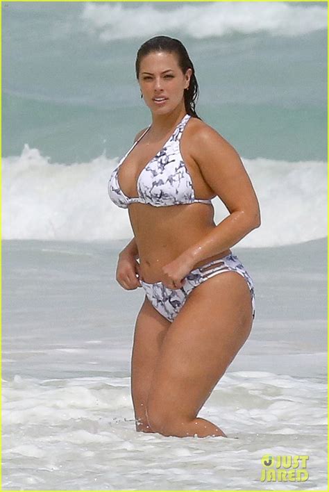 Ashley Graham Flaunts Her Figure On The Beach In A Bikini Photo Ashley Graham Bikini
