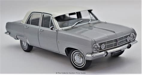 118 Scale Diecast Model Car Hr Holden Premier Sedan In Satin Silver