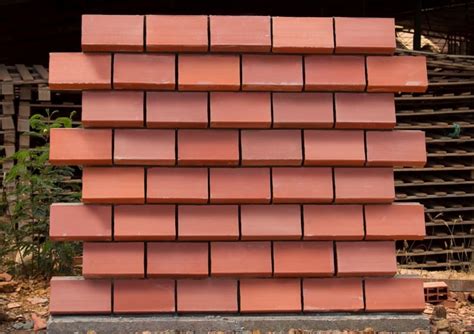 Heat Disseminating Ceramic Bricks Designed To Keep The House Cool