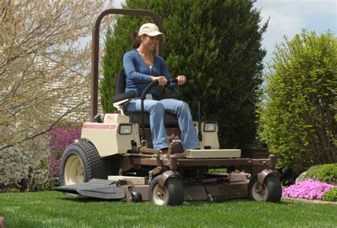 Lawn Care Tip Of The Month Proper Mowing Heights Grasshopper Mower