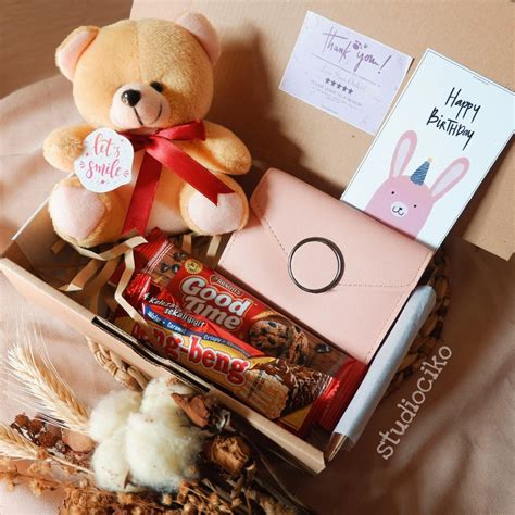 Jual Kado Wisuda Ulang Tahun Cewek T Box Birthday Graduation Hampers