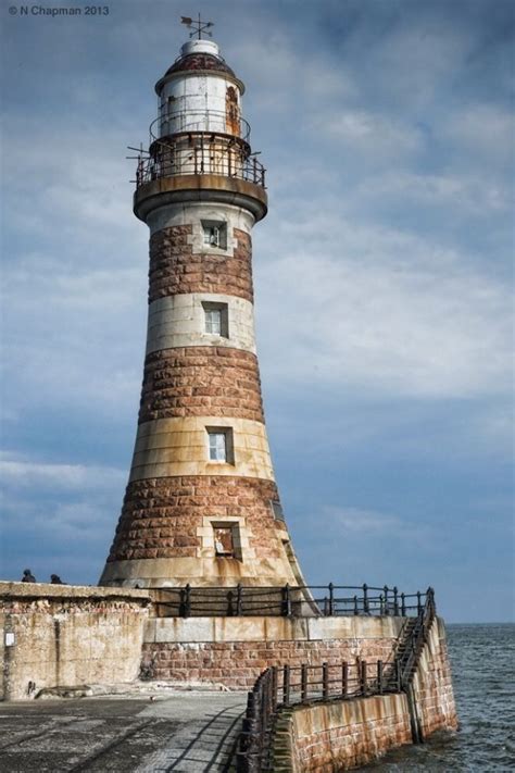 Roker Pier Lighthouse Sunderland Uk By Chapmanc123 Lighthouse
