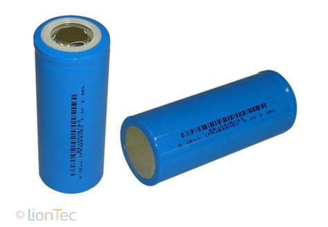 What's the difference between lfp and nmc batteries? LFP Cellule 3,2 V - 3,3 Ah LFP-0320033-26650