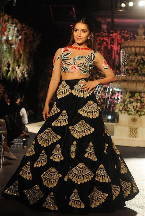 Manish Malhotra Designs We Loved From Lakme Fashion Week India S