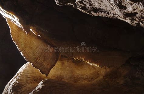 Ochtinska Aragonitova Jaskyna的洞装饰 洞斯洛伐克 库存照片 图片 包括有 装饰 地下 145941242