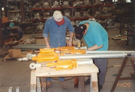 Hydraulic Snubbers Piping Technology And Products Inc Flickr