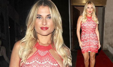 Billie Faiers Looks Stunning At Her In The Style Fahion Line S Launch