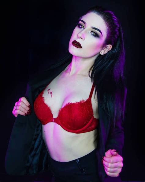 i can feel my soul burning burning slow 💜 photo by anabeldflux halloween goth beauty