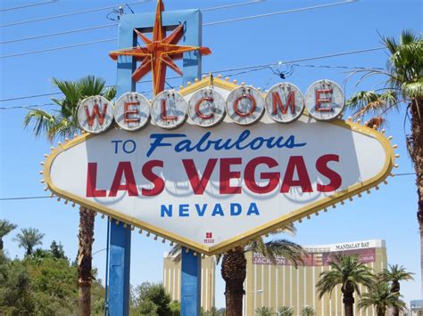 It is located in the mojave desert of southern nevada. Las Vegas - Ein Schild sagt mehr als 1000 Worte - Mein ...