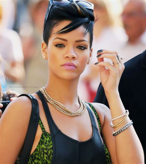 Rihanna Looked That Best When She Had Short Black Hair Rihanna Mode