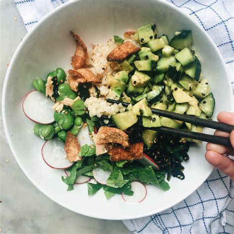 Avocado And Cucumber Sushi Bowl The Healthy Hunter