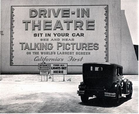The First Drive In Theater Los Angeles 1935 Drive In Movie Theater