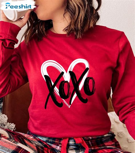 xoxo valentines day sweatshirt valentines day heart unisex t shirt crewneck