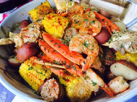 Seafood boil crab legs food food sausage join meat sausages hot dog chinese sausage. 「Shrimp and crab boil」のおすすめアイデア 25 件以上 | Pinterest | ホイルパケットエビ、シーフードボイルのレシピ、ケイジャン風釜揚げシーフード