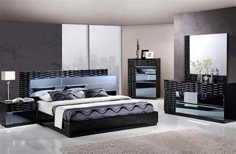 Unique bedroom sets offer unrivaled comfort and value for money. Modern Black Glossy 5 Piece Unique King Bedroom Set w/ LED ...