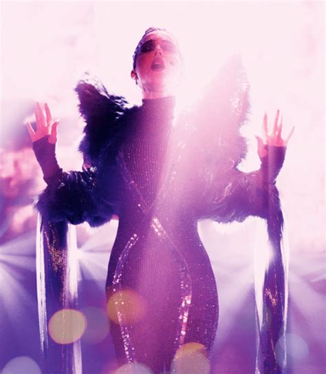 natalie portman rocks the stage in second official trailer for vox lux