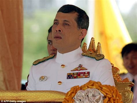 Thailands Maha Vajiralongkorn Strips Wifes Relatives Of Their Royal