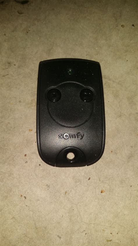 Télécommande originales, télécommandes compatibles ou télécommandes copieuses. programmer une telecommande de porte de garage basculante ...