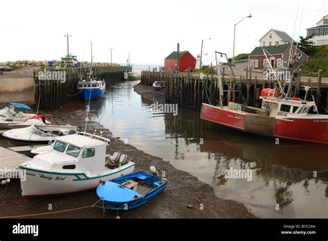Low Tide In The Bay Of Fundy At Halls Harbor Nova Scotia Canada Stock