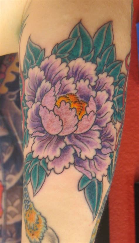 Available / dispo pour tattoo #peonytattoo #japanesetattoo #irezumitattoo #flowertattoo #irezumi… Peony Flower Tattoo Designs and Meanings | HubPages